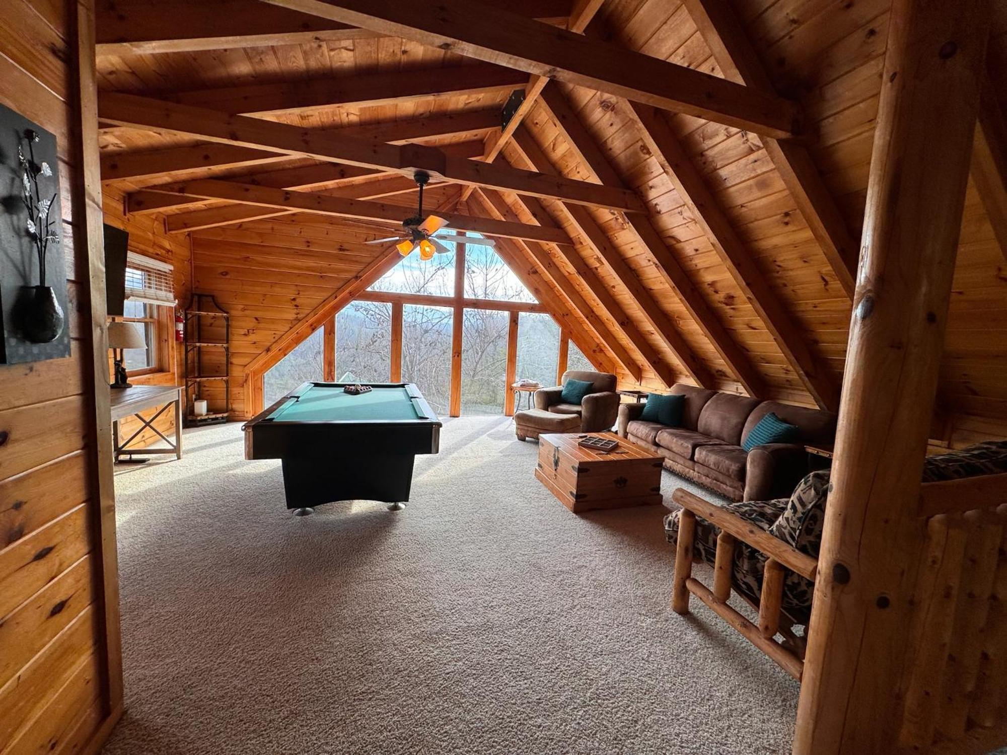 Smoky Paws - Exceptional Cabin, Stunning Mountain Views, Hot Tub, Tranquil, Gigabit Internet, Free L2 Ev 鸽子谷 外观 照片