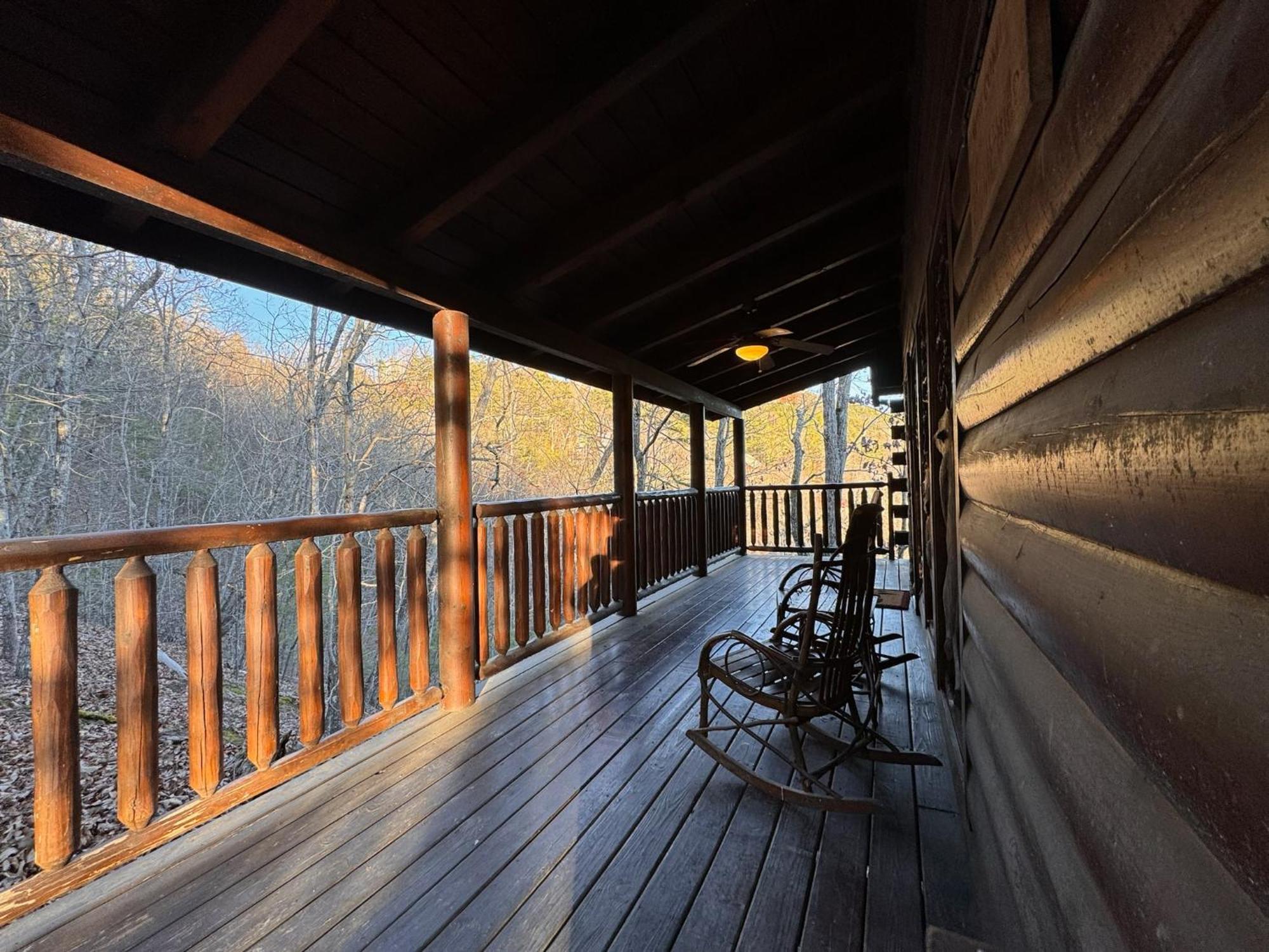 Smoky Paws - Exceptional Cabin, Stunning Mountain Views, Hot Tub, Tranquil, Gigabit Internet, Free L2 Ev 鸽子谷 外观 照片